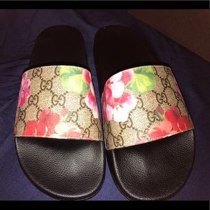 Gucci GG blooms supreme slides